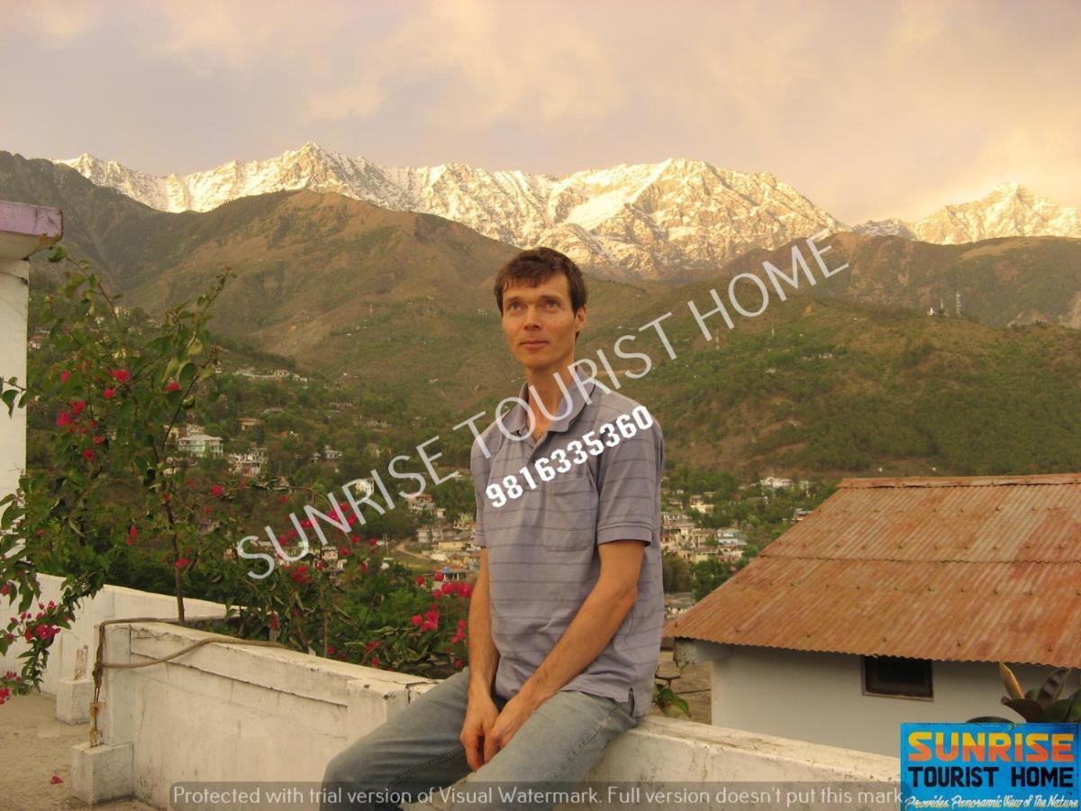 Sunrise Tourist Home Дармсала Экстерьер фото