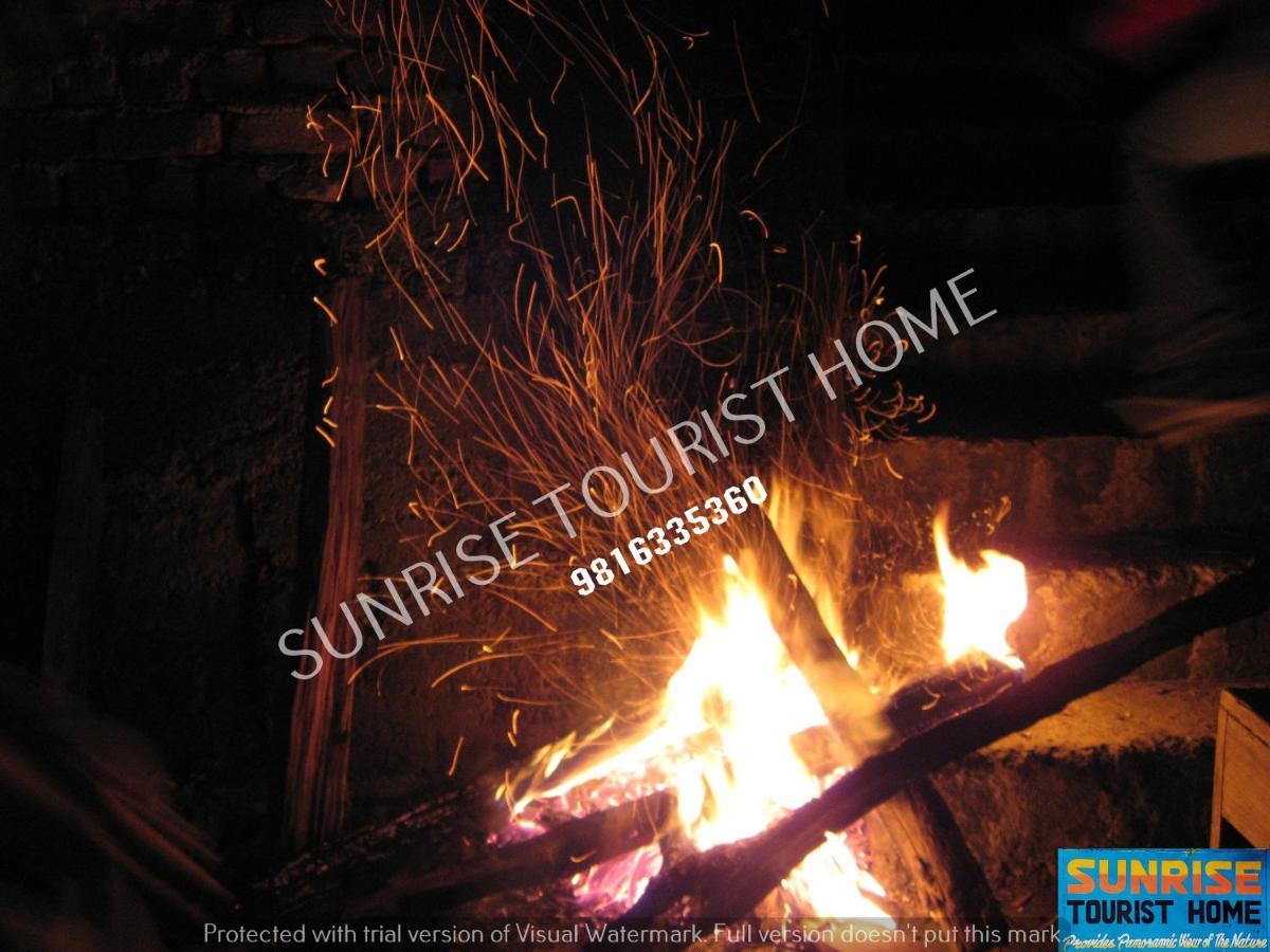 Sunrise Tourist Home Дармсала Экстерьер фото