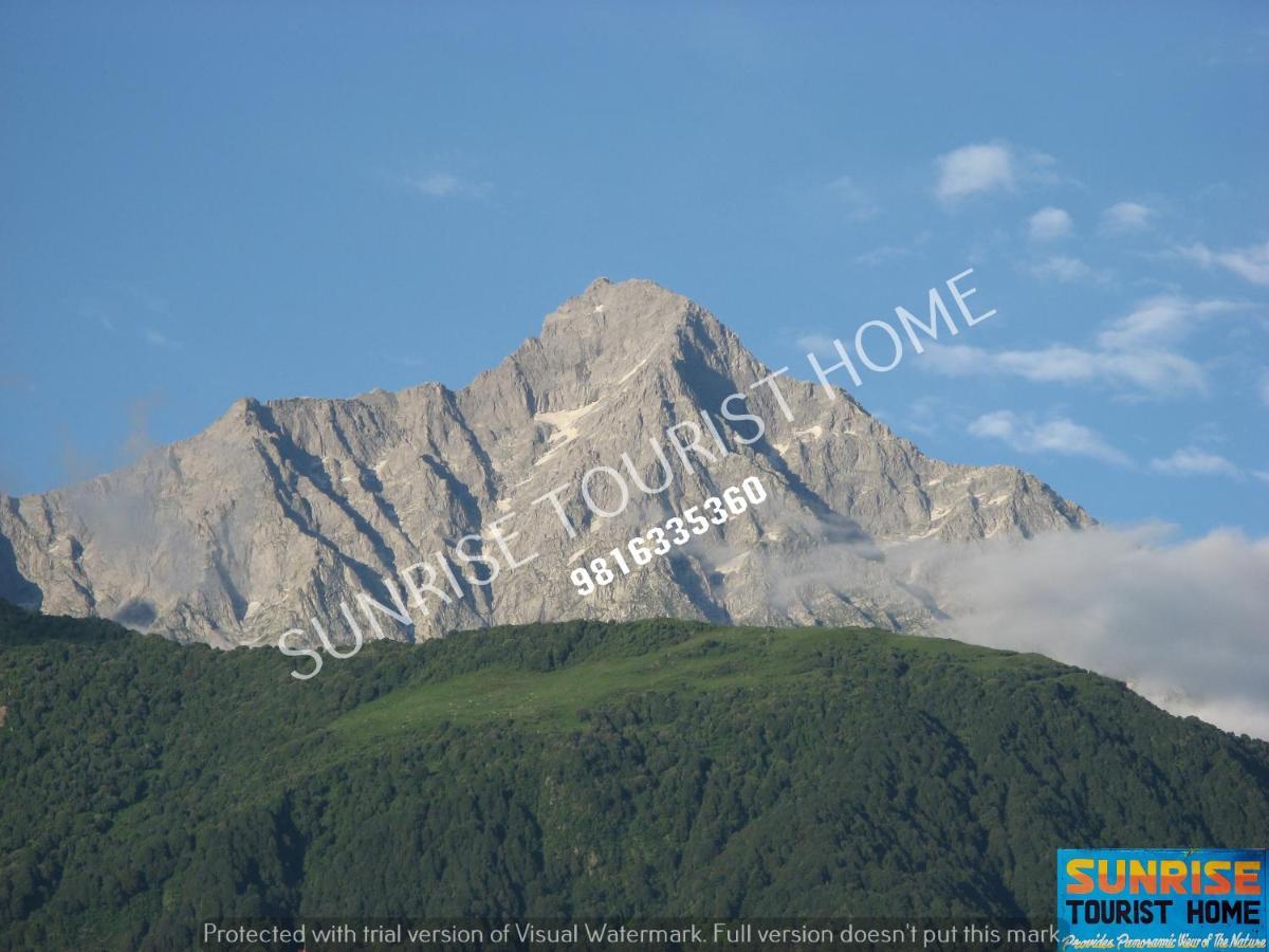 Sunrise Tourist Home Дармсала Экстерьер фото